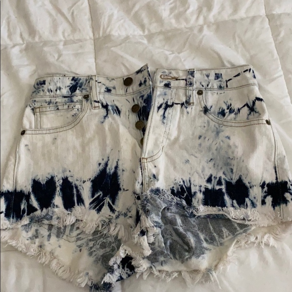 Guess Tye Dye Shorts